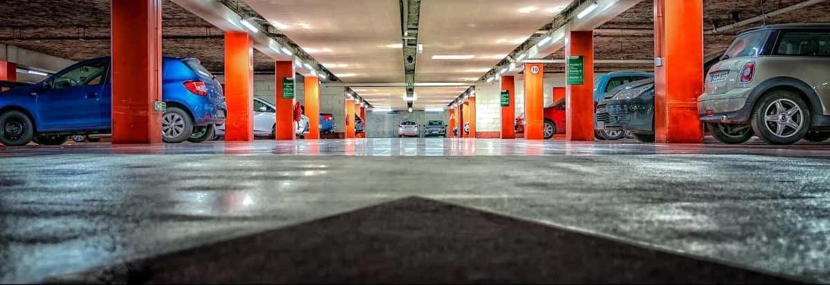 Serviços de estacionamento no aeroporto de Atenas
